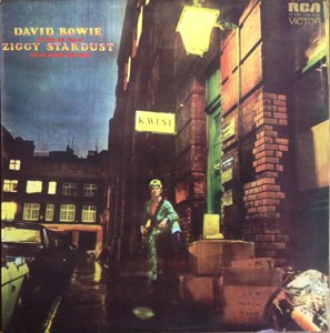 DAVID-BOWIE-1972-ziggy-stardust