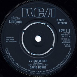 david-bowie-heroes-life-times-singles