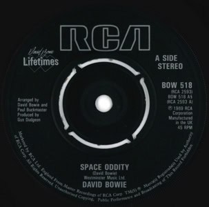 david-bowie-life-time-singles-space-oddity
