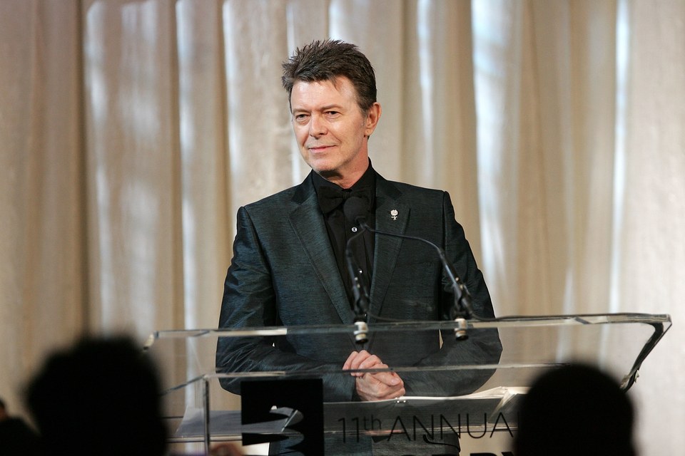 David Bowie accepts the lifetime achievement award at the annual Webby Awards in 2007