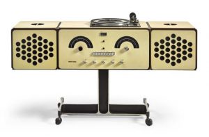 David Bowie’s “musical pet” turntable sells for £257k