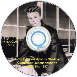 Bowie_At_Fort_Apache_-_Disc