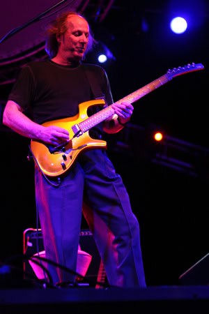 Adrian Belew